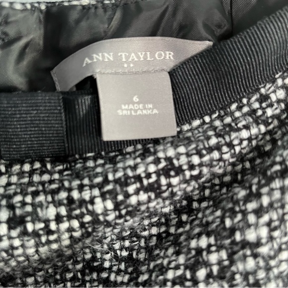 Ann Taylor Black and White Tweed Skirt - Picture 4 of 5
